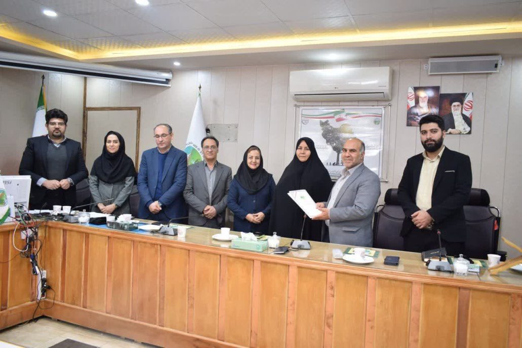 بیست سال پیش، قصهای سبز آغاز شد؛......... ثضصقض