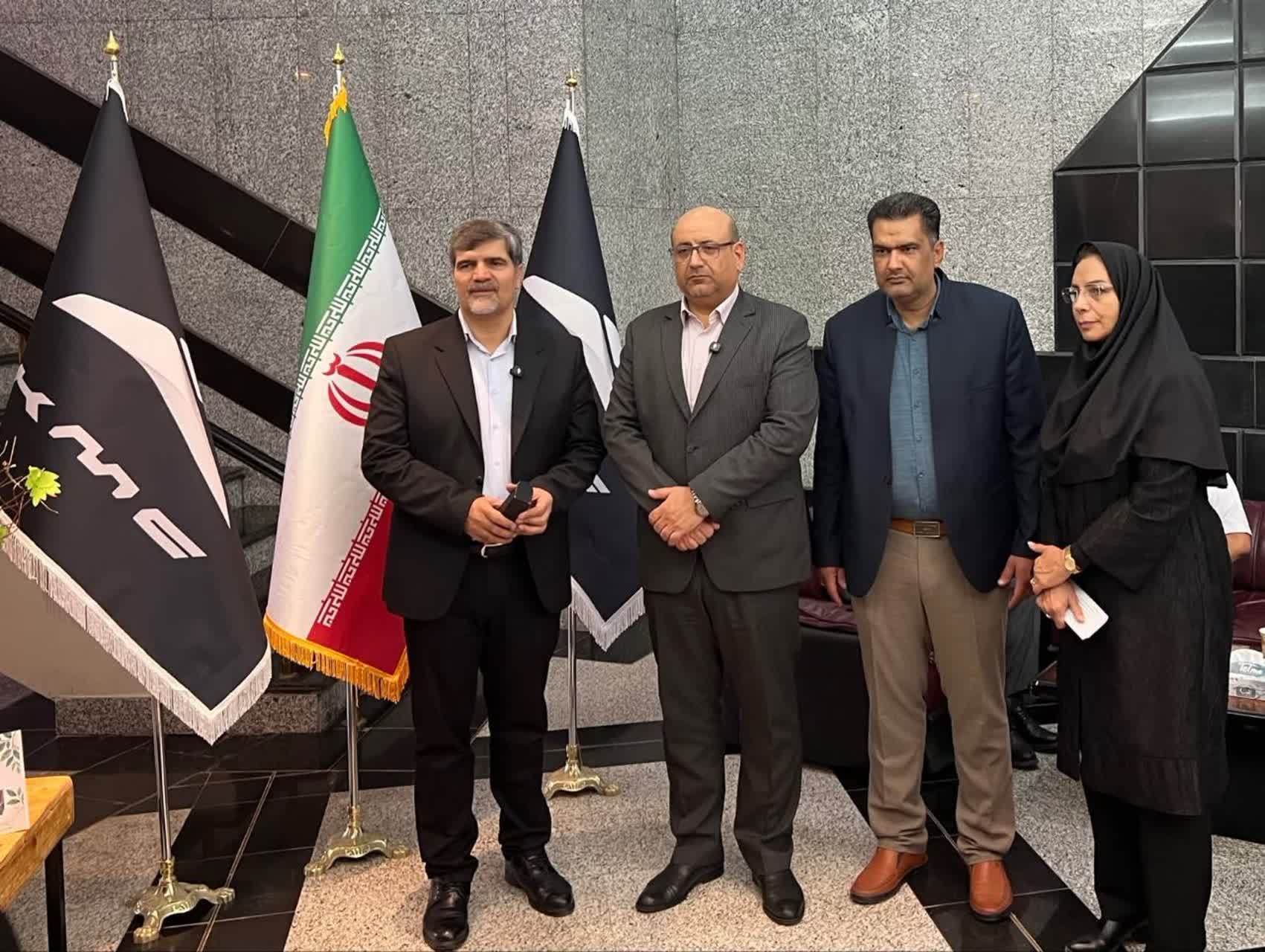نشست تشکلهای مردم نهاد و خانههای محیط زیست استان کرمان در بم قف
